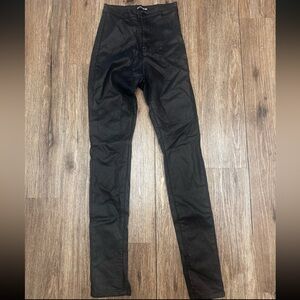 Faux Leather Pants Pretty Little Thing NWT Womens Size 2 Straight Leg Black